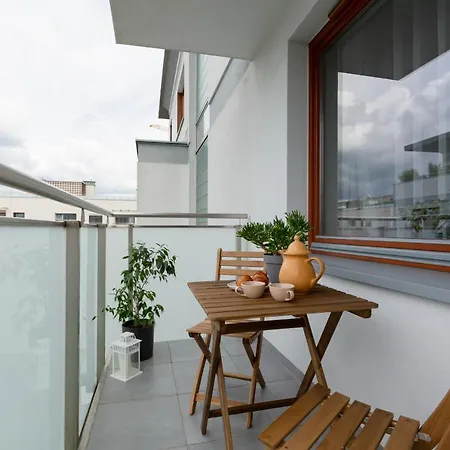 Apartman Mokotow Two-bedroom By Renters Varsó