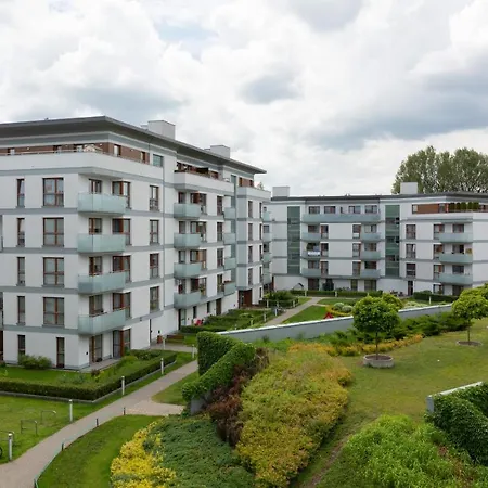 Mokotow Two-bedroom By Renters * Varsó