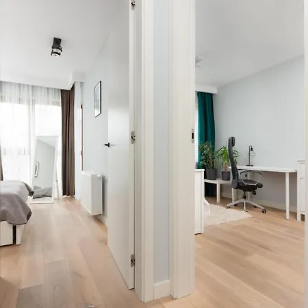 Mokotow Two-bedroom By Renters * Βαρσοβία
